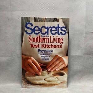 Southern Living Test Kitchen Secrets 5000 Tips 300 Recipes 576 Pages Cookbook VG